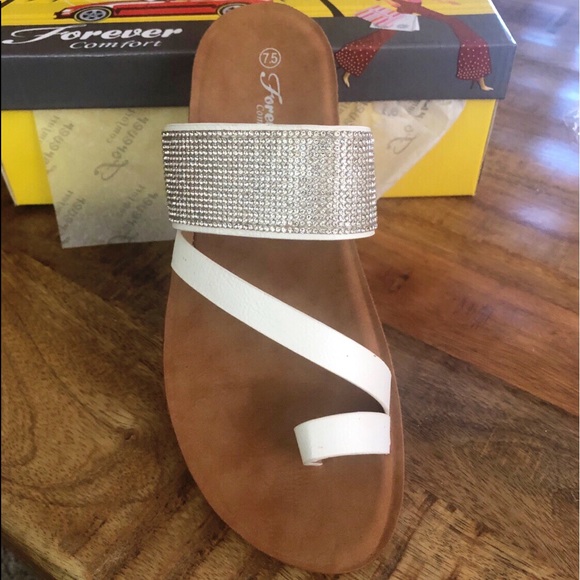 <LAST>White Rhinestone Toe Ring Sandals - Picture 2 of 7